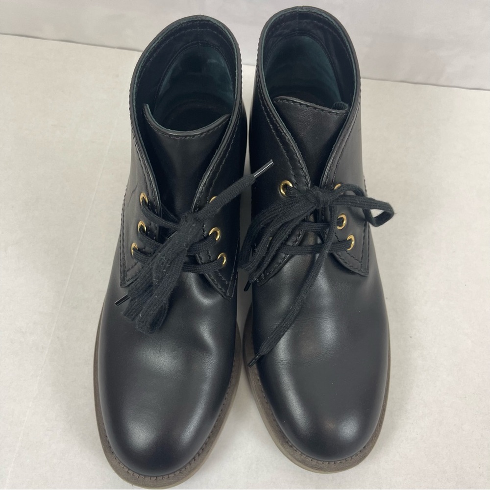 Chanel Black Leather Lace-Up Ankle Boots G31797 CC Logo Crepe Sole Sz40 US 9.5 - Picture 3 of 13